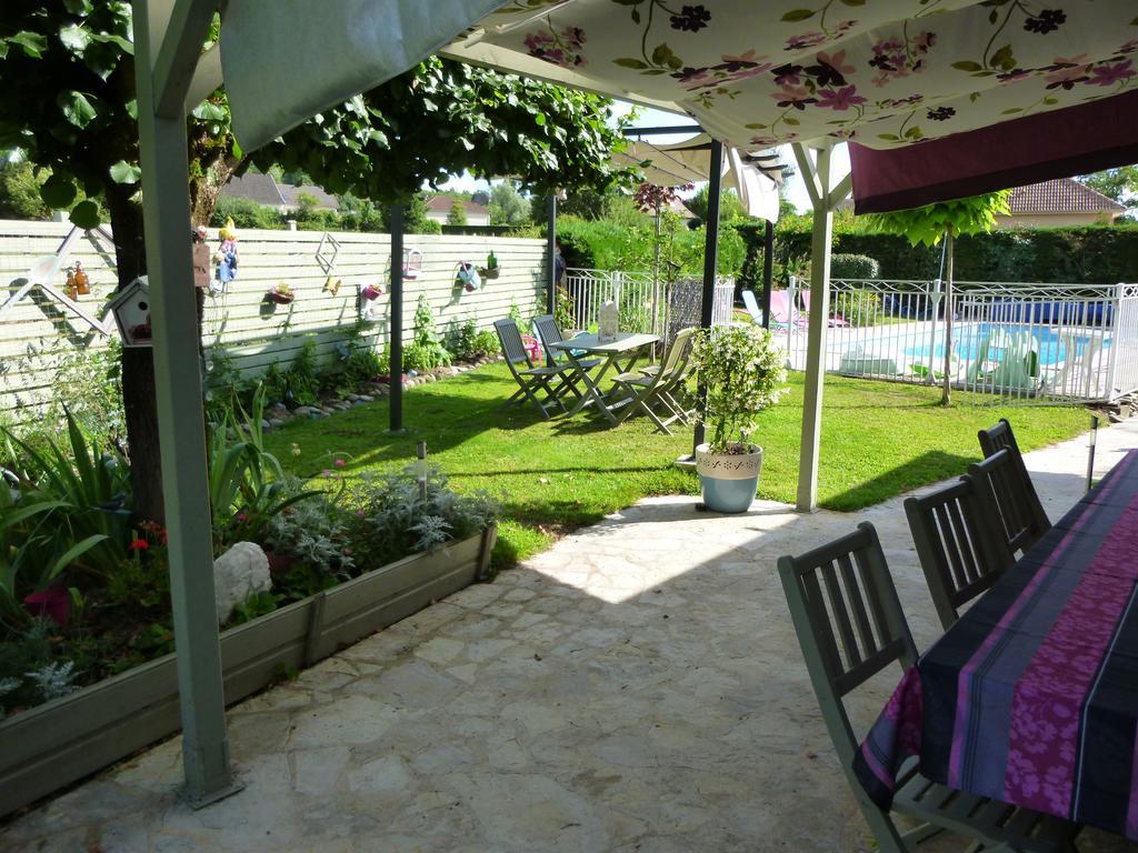 Chambres D'Hotes Le Clos Des Senteurs Malemort Esterno foto
