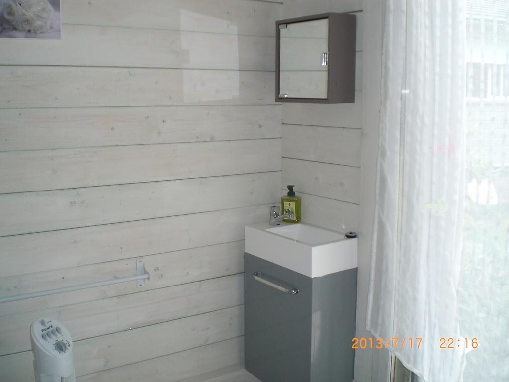 Chambres D'Hotes Le Clos Des Senteurs Malemort Esterno foto